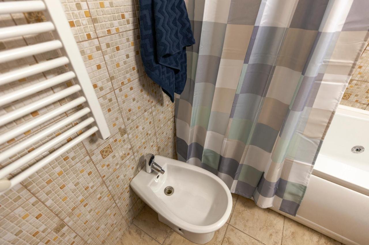 13 Septembrie Apt, Near Marriott Bukurešť Exteriér fotografie